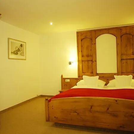 Haus Acherkogel Guest house